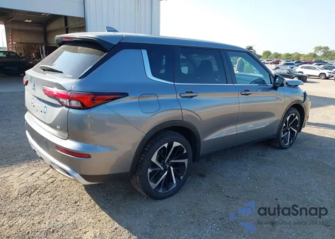 2024 Mitsubishi Outlander Se 2.5 S-Awc/Se Black Edition S-Awc/Se Black Edition W/Pano Roof S-Awc/Se Ralliart S-Awc z USA, uszkodzony, nr VIN JA4J4VA82RZ037001